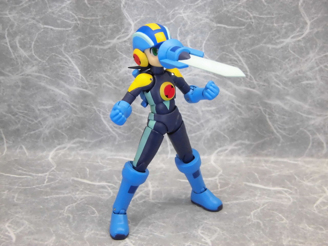 4インチネル ロックマンエグゼ 千値練 フィギュア CAPCOM ROCKMAN 61q6FHna9oL._UF894,1000_QL80_.jpg