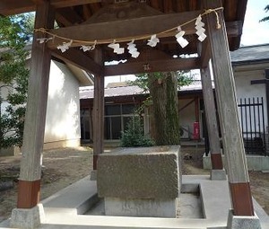 小野神社（多摩）手水舎