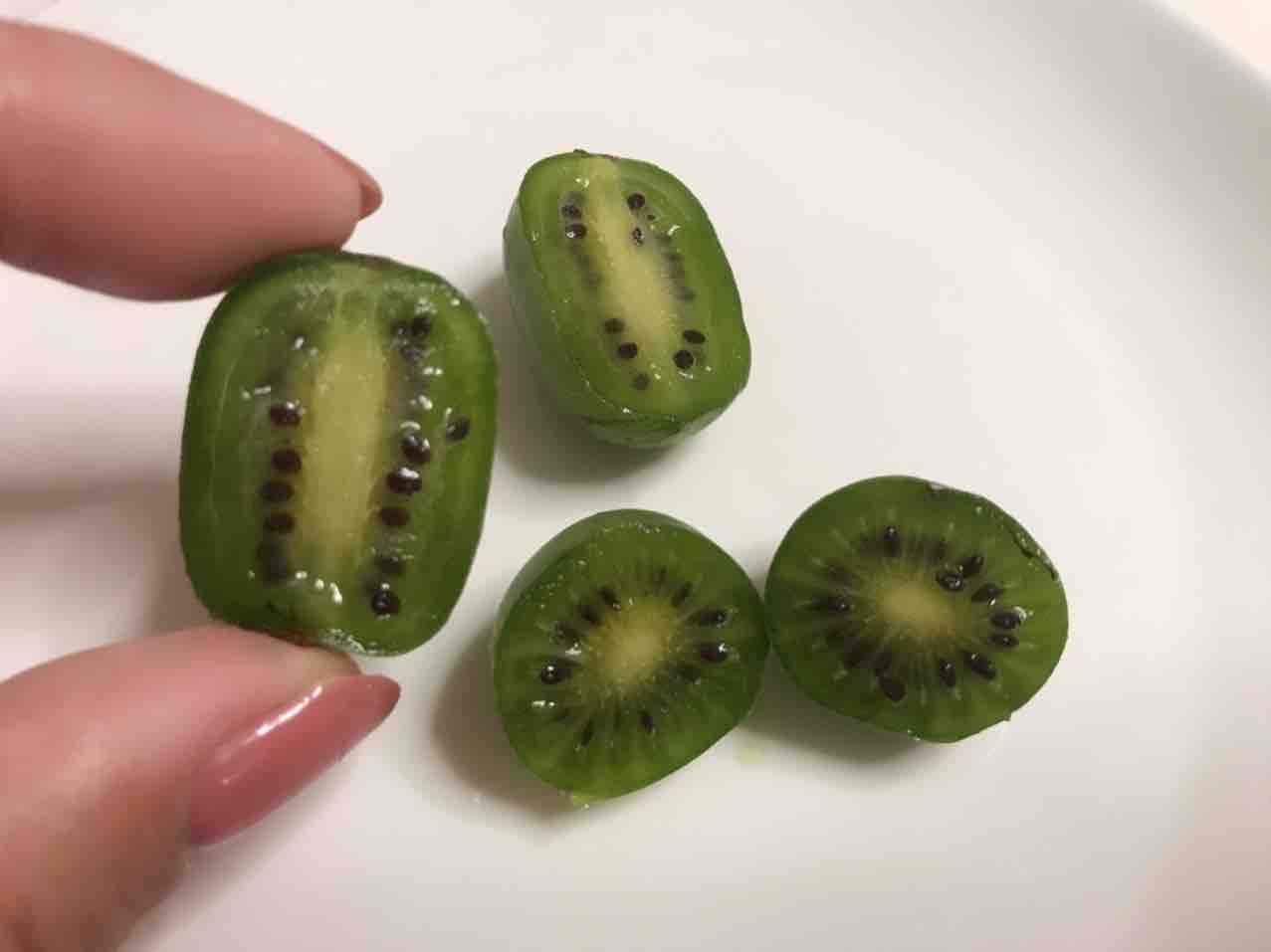 コストコならでは 期間限定の甘 いフルーツ オーガニックベビーキウイはどんな味 Costco生活 コストコおすすめ商品 活用術 Powered By ライブドアブログ
