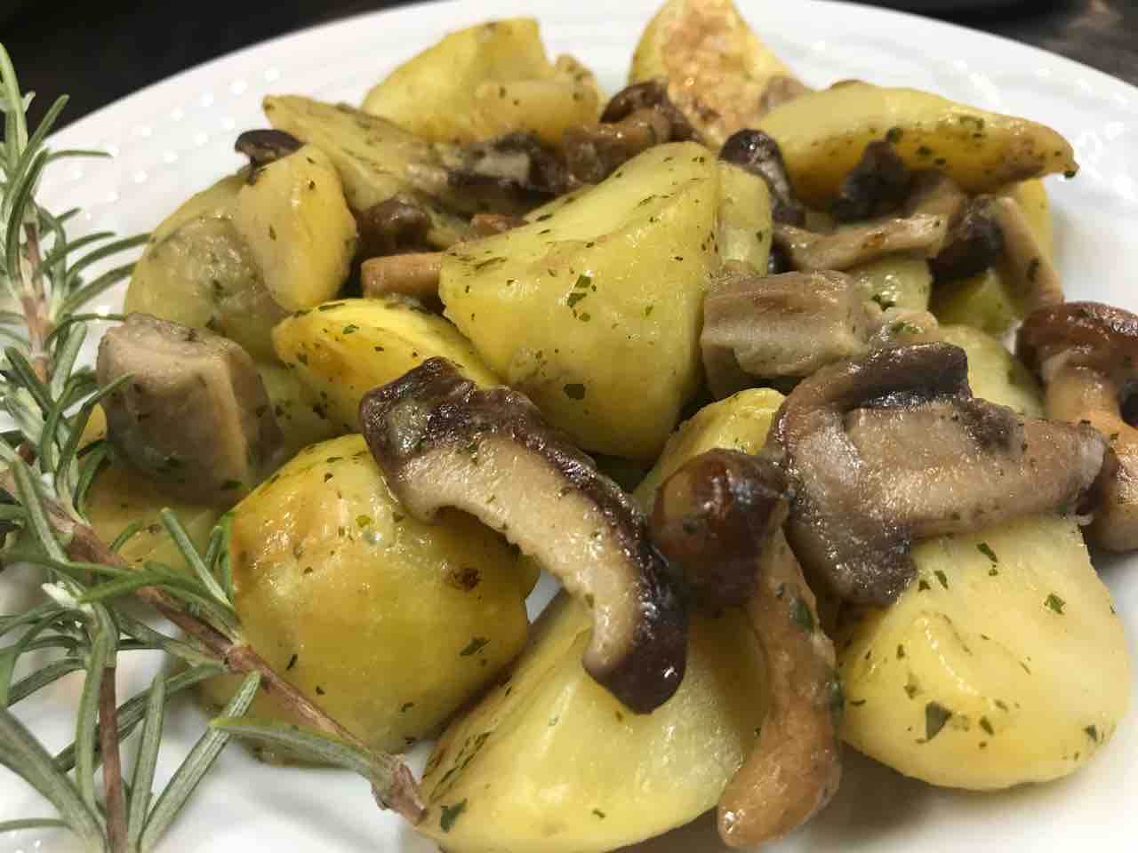 コストコ新商品のポルチーニ入りマッシュルーム ポテトミックスはホリデーシーズンに重宝しそうな冷凍食品 Costco生活 コストコおすすめ商品 活用術 Powered By ライブドアブログ