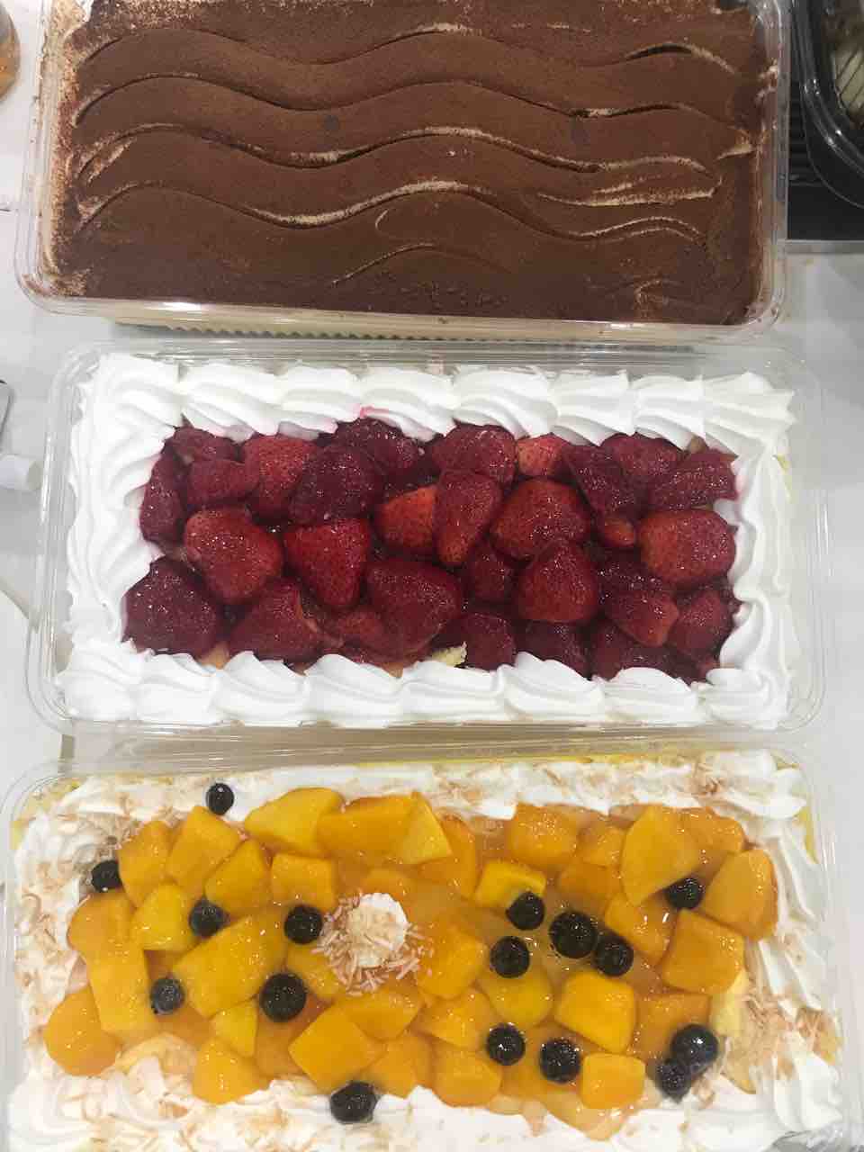 コストコ3種の巨大スイーツを食べてみた Costco生活 コストコおすすめ商品 活用術 Powered By ライブドアブログ