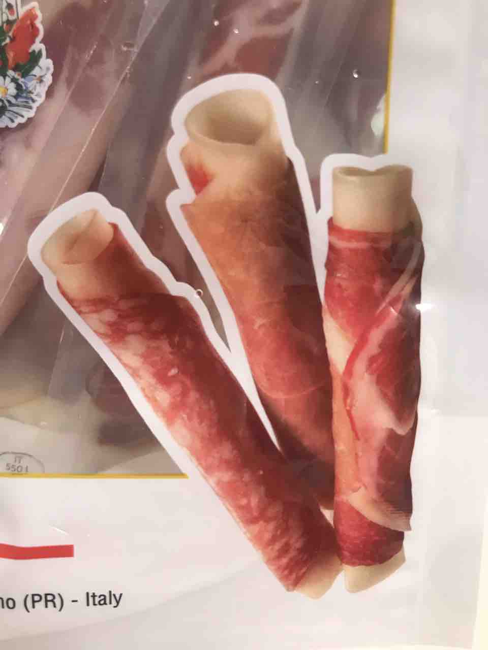 コストコ新商品のチーズ 今度は生ハムで巻いてあるよ Costco生活 コストコおすすめ商品 活用術 Powered By ライブドアブログ