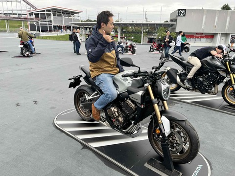 Messenger_creation_A46D0407-1A3B-4B6E-8285-2AE22CBC24E9