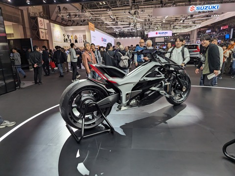 PXL_20251104_063031532