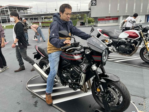 Messenger_creation_3A720DF8-2CA3-444C-BDB9-20354F2FA3F2