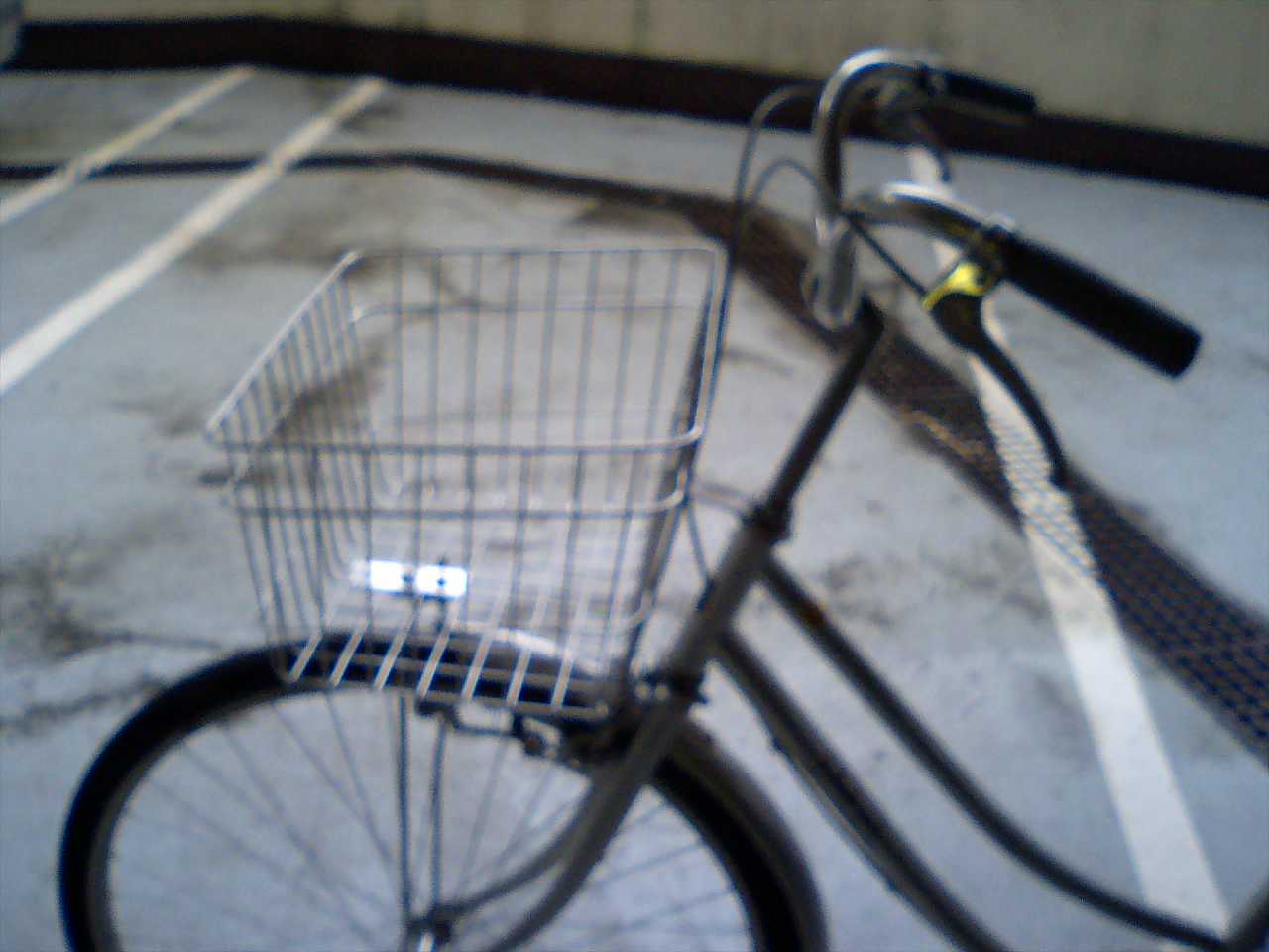 自転車 前 カゴ 外し 方