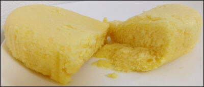 ヤマザキ かるぴす蒸しケーキ 桃 (7)圧縮