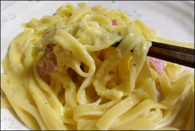 日清もちもち生パスタカルボナーラ (18)圧縮