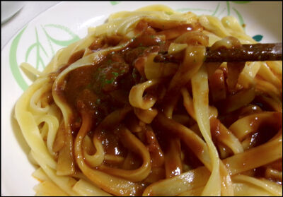 ウェルナもちもち生パスタ　　ボロネーゼ (12)圧縮