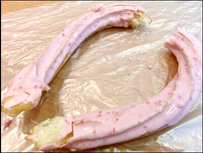 ミスド　ストロベリーチュロ (2)あ