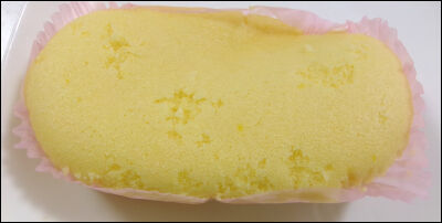 ヤマザキ かるぴす蒸しケーキ 桃 (3)圧縮