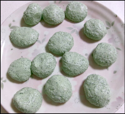よもぎ白玉　蒸し (15)圧縮