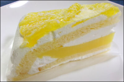 ヤマザキ　２個　レモンのケーキ (6)圧縮