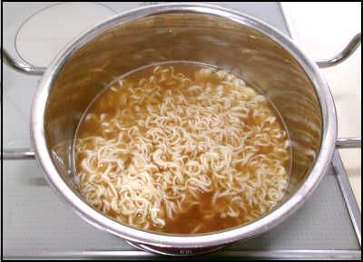 ジオ　２０ｃｍ　インスタントラーメン (16) 圧縮