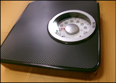 体重計 (4)圧縮