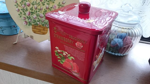 モチーフつなぎ風経過とセレブ缶 Hide And Seek