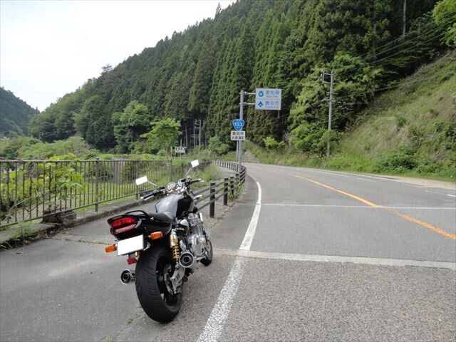 激走山岳ツーリング②（裏切らない味） : バイク道
