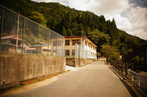 033北今西小学校01