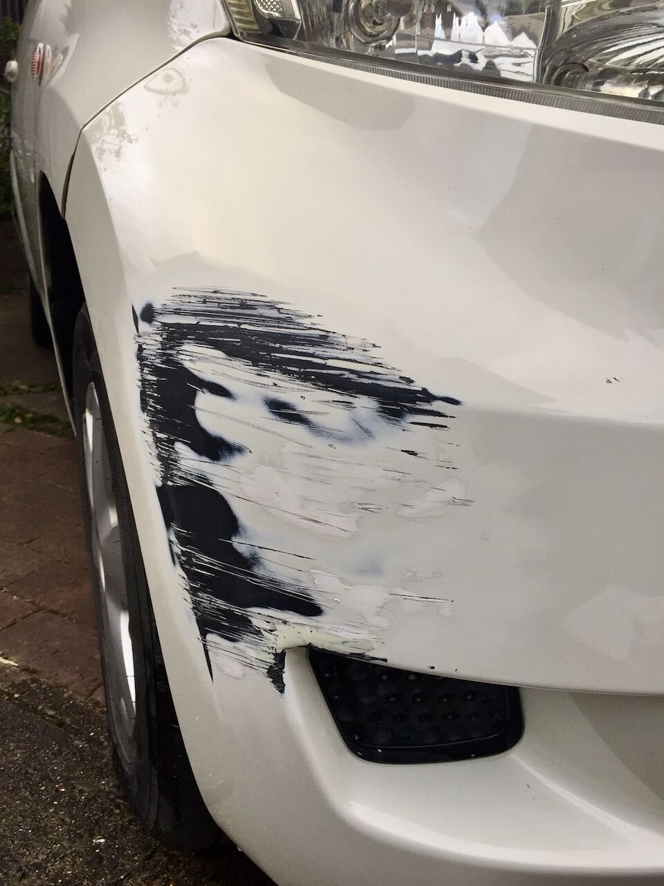 トヨタ パッソのバンパー再塗装 アコードワゴンとcbr400rとns50fと トヨタ パッソのバンパー再塗装 アコードワゴンとcbr400rとns50fと