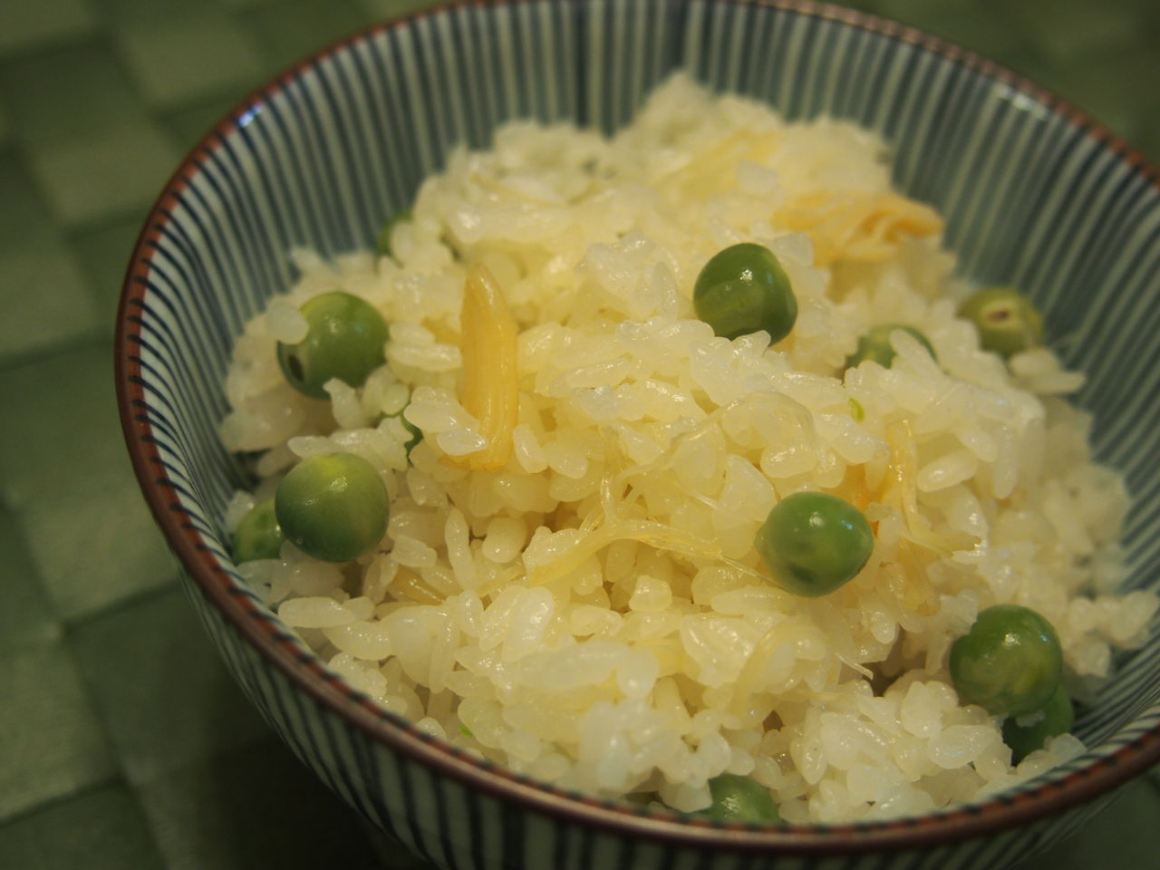 きれいで張りのある豆の茹で方 うすいえんどうと帆立のご飯 Green Table