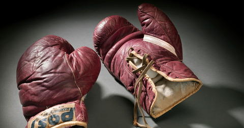 キャシアスクレイのグローブ