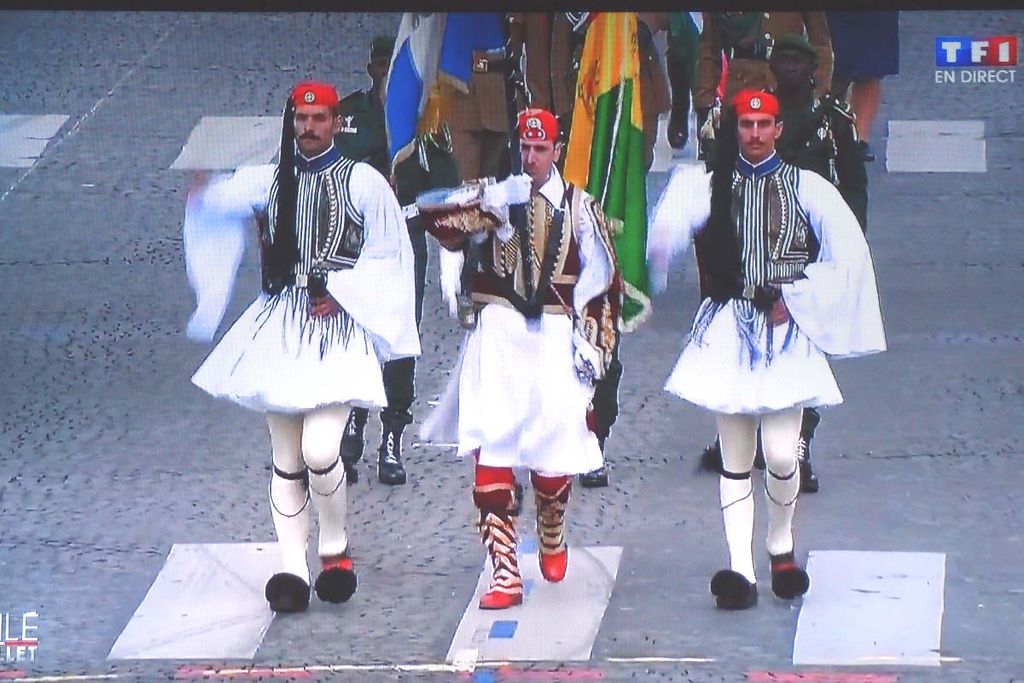 革命記念日だよ 全員集合 マリナの奇妙な冒険 第５部