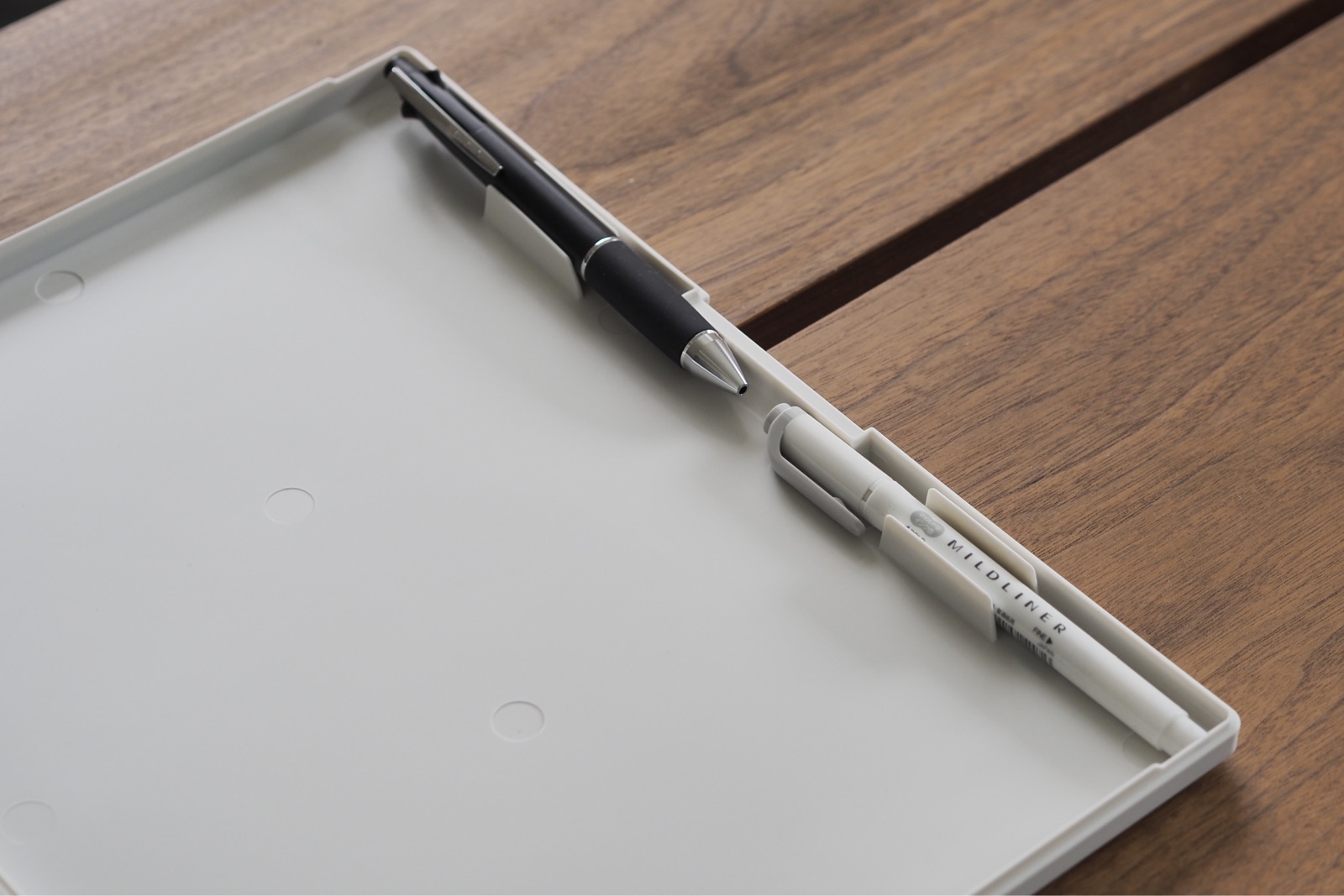 無印良品 留めたり入れたり 収納付きクリップボード Littlehome Powered By ライブドアブログ