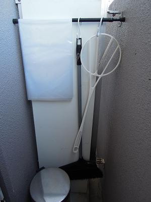 ベランダの掃除とゴミ箱のこと Littlehome Powered By ライブドアブログ
