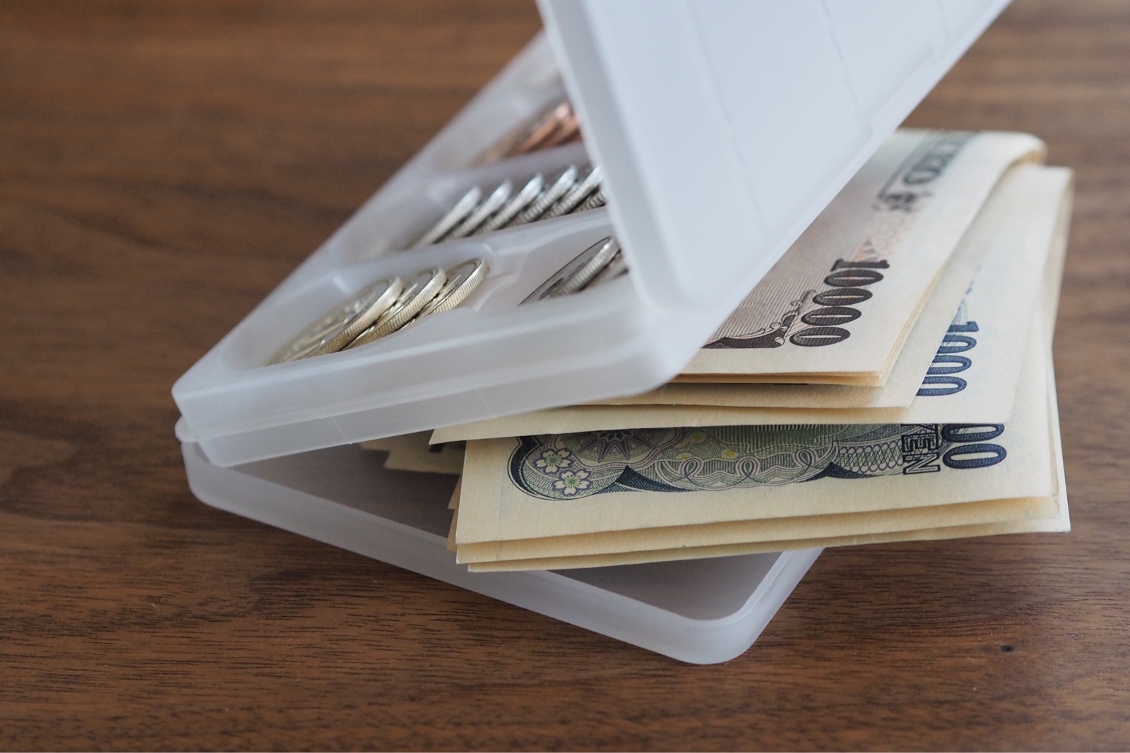 お札も入るセリアのスマートコインケース : *LittleHome* Powered by ライブドアブログ