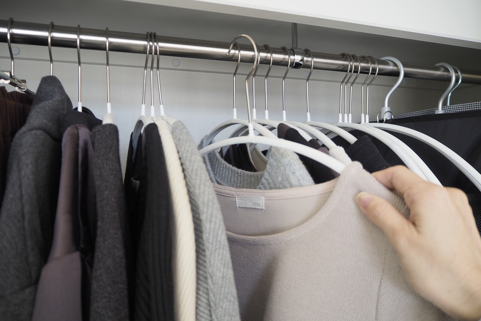 洋服をかける向きと順番で心地よさが変わる Littlehome Powered By ライブドアブログ