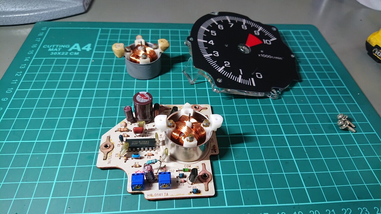 こわまり様【リピーター様9点おまとめ】 タコメーターオーバーホール : 浜松でネジをまわす社長の日記