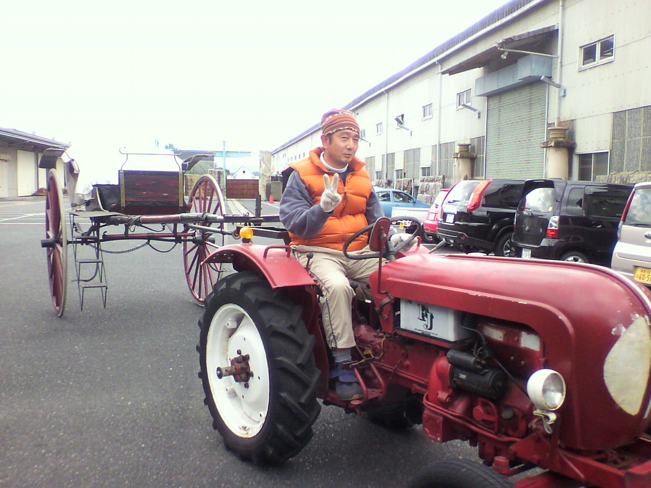 アンティーク　ハンドペイント　トラクター Fendt 728 Vario: ボーネルンド オンラインショップ。世界中の知育玩具