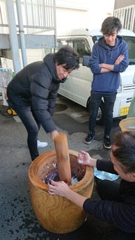 DSCPDC_0001_BURST20191227114858819_COVER