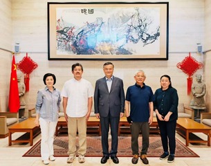 1A-3a 長崎華僑総会陳泳総領事訪問(16行)