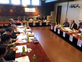 �彣���϶������ɽ