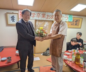 2A-3(写真)楊正武氏調理奉仕1