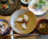 月の庭のごはん2
