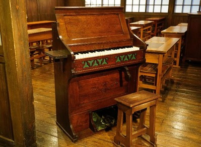 collection-2019-08-B-organ-01-634x465