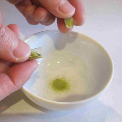 必ず茶柱が立つ 開運茶 はいかがですか 知覧茶 鹿児島茶 さつまやぶきた の池田製茶のブログ