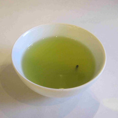必ず茶柱が立つ《開運茶》