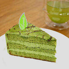 〈不二家洋菓子店〉濃い抹茶のケーキ