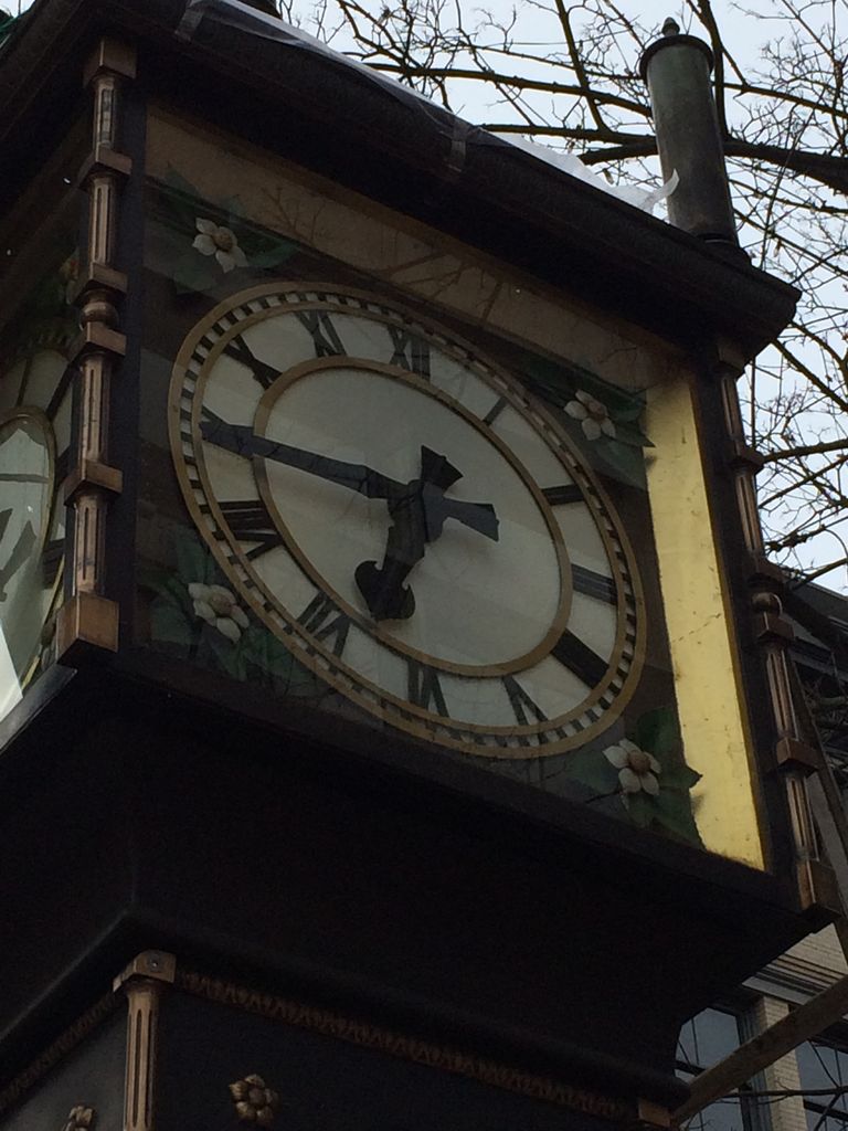 ガスタウンの蒸気時計 のびのびカナダ留学と旅