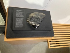 地球最古の石_地球と同年代