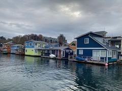 Floating Houses