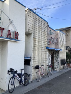 米軍施設のそば2