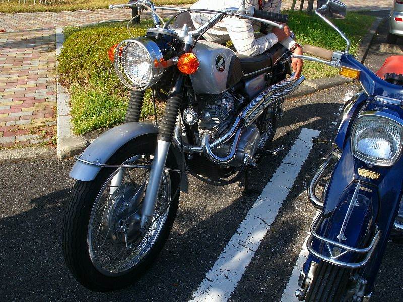 CB72 CB77 　フロントフェンダー　新品　未使用品 ホンダ CB72 フロントフェンダー 未使用品 CBM72 CB77