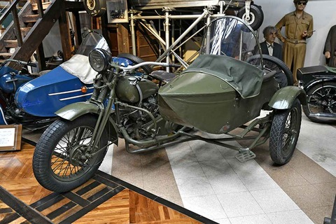 E8AMlYWarePzZ-H2q4kjGz[1]