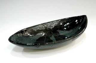 陶器の小物入れ　島田猛　未使用新品　伝統工芸 島田猛 陶芸作品 椿文箱物 小物入れ