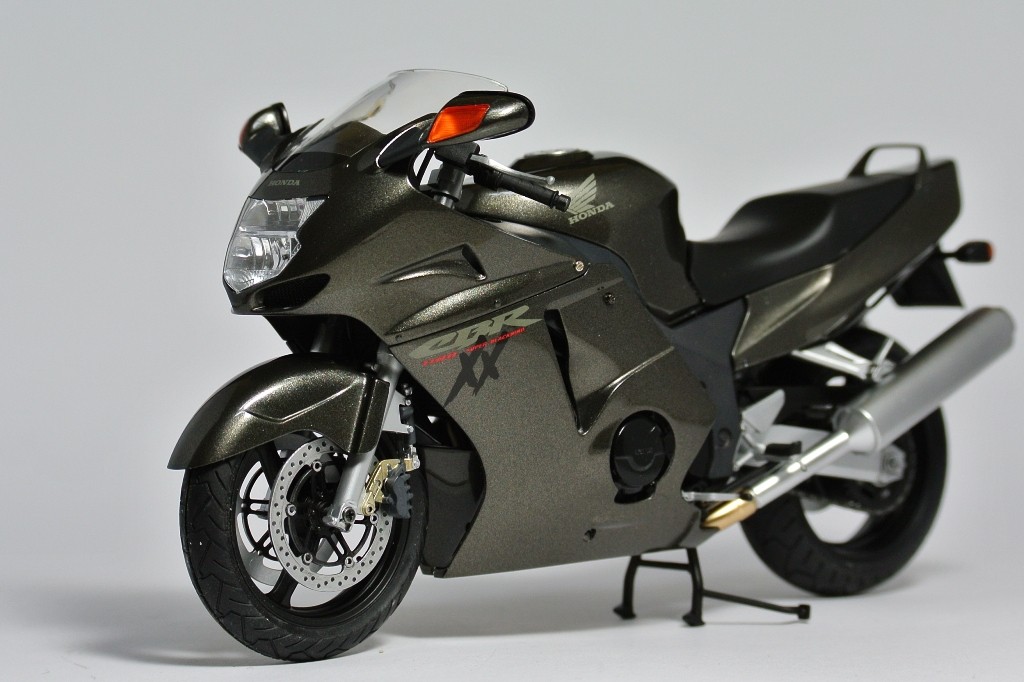 Радиатор honda cbr1100xx