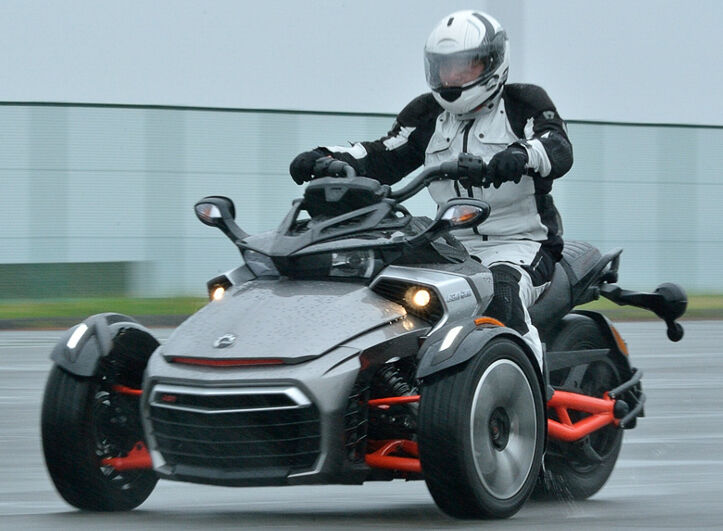 新作仮面ライダー 使用バイクのベース車は 特撮玩具好きの部屋 新作仮面ライダー 使用バイクのベース車は 特撮玩具好きの部屋